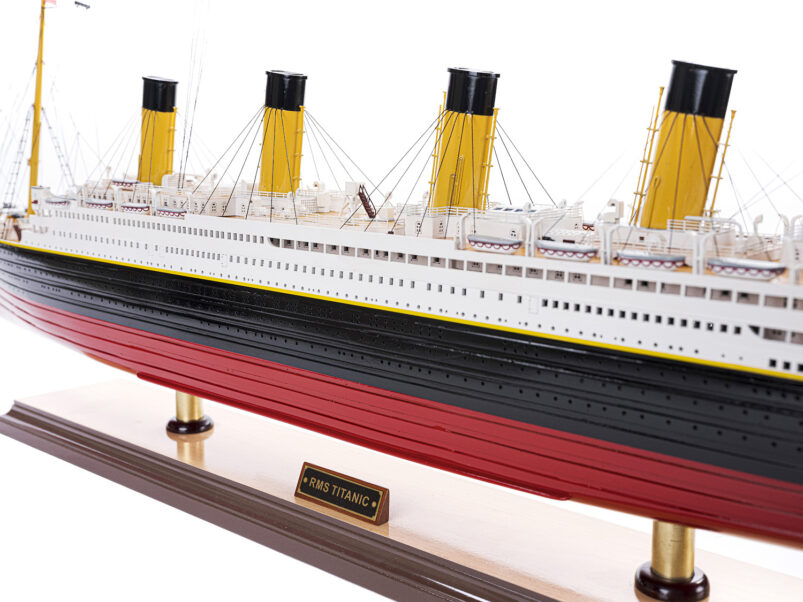 Maquette 100 ans de Titanic Revell 5715 Edition spéciale 262 pièces - Maquette - Achat & prix