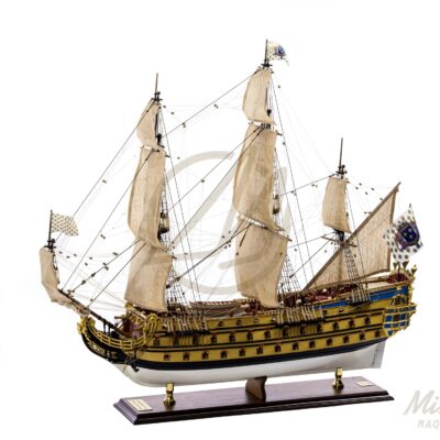 Maquette de l’Ambitieux, vaisseau de 1er rang à trois ponts et 96 canons, vue complète. Qualité Musée · Mistral Maquettes