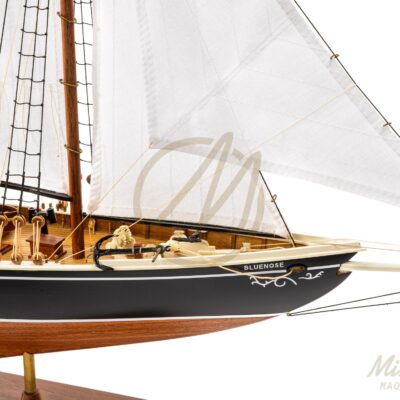 Le Bluneose - Maquette de Bateau Déjà Montée - Maquette de Bateau Haut de Gamme - Mistral Maquettes