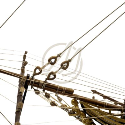 Maquette de La Confiance, Série Limitée de qualité Musée, détail de la figure de proue dorée.