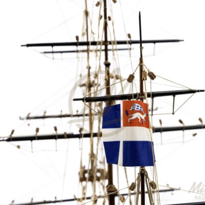 Maquette de La Confiance, Série Limitée de qualité Musée, détail du pavillon arrière et du gréement.