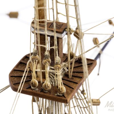 Maquette de La Confiance, Série Limitée de qualité Musée, détail du gréement.