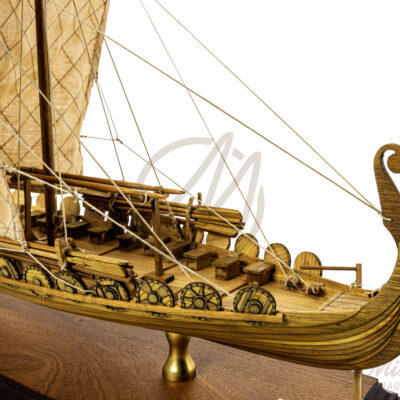 Maquette d'un Drakkar Viking - Montée - Mistral Maquettes