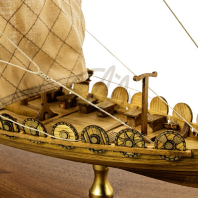 Maquette d'un Drakkar Viking - Montée - Mistral Maquettes