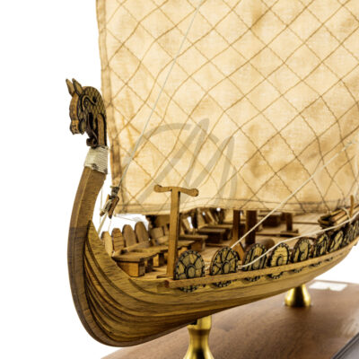 Maquette d'un Drakkar Viking - Montée - Mistral Maquettes