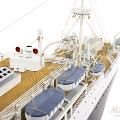 Maquette du Ferdinand de Lesseps - Paquebot en Bois - Prêt à Exposer - Série Limitée - Détail du Pont