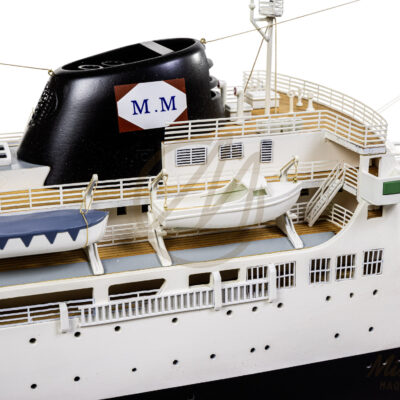 Maquette du Ferdinand de Lesseps - Paquebot en Bois - Prêt à Exposer - Série Limitée - Cheminée