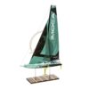 Maquette de l'IMOCA 60 du Vendée Globe. Con!ue en Impression 3D. Prête à exposer.