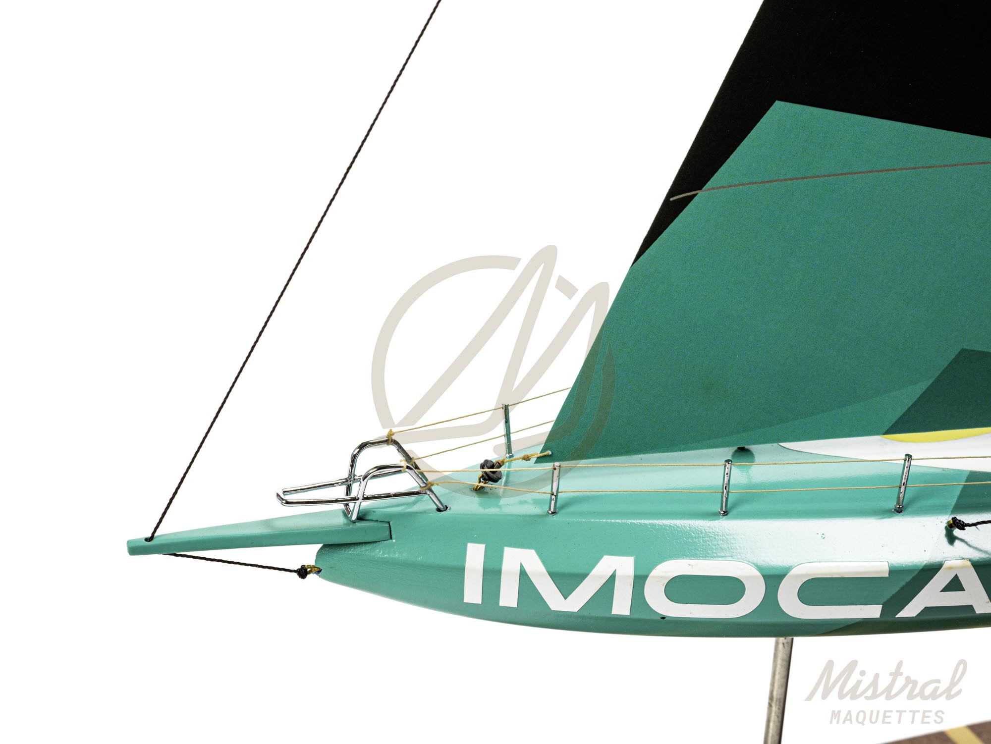 imoca Maquette de l'IMOCA 60 du Vendée Globe. Con!ue en Impression 3D. Prête à exposer. Vue détailée