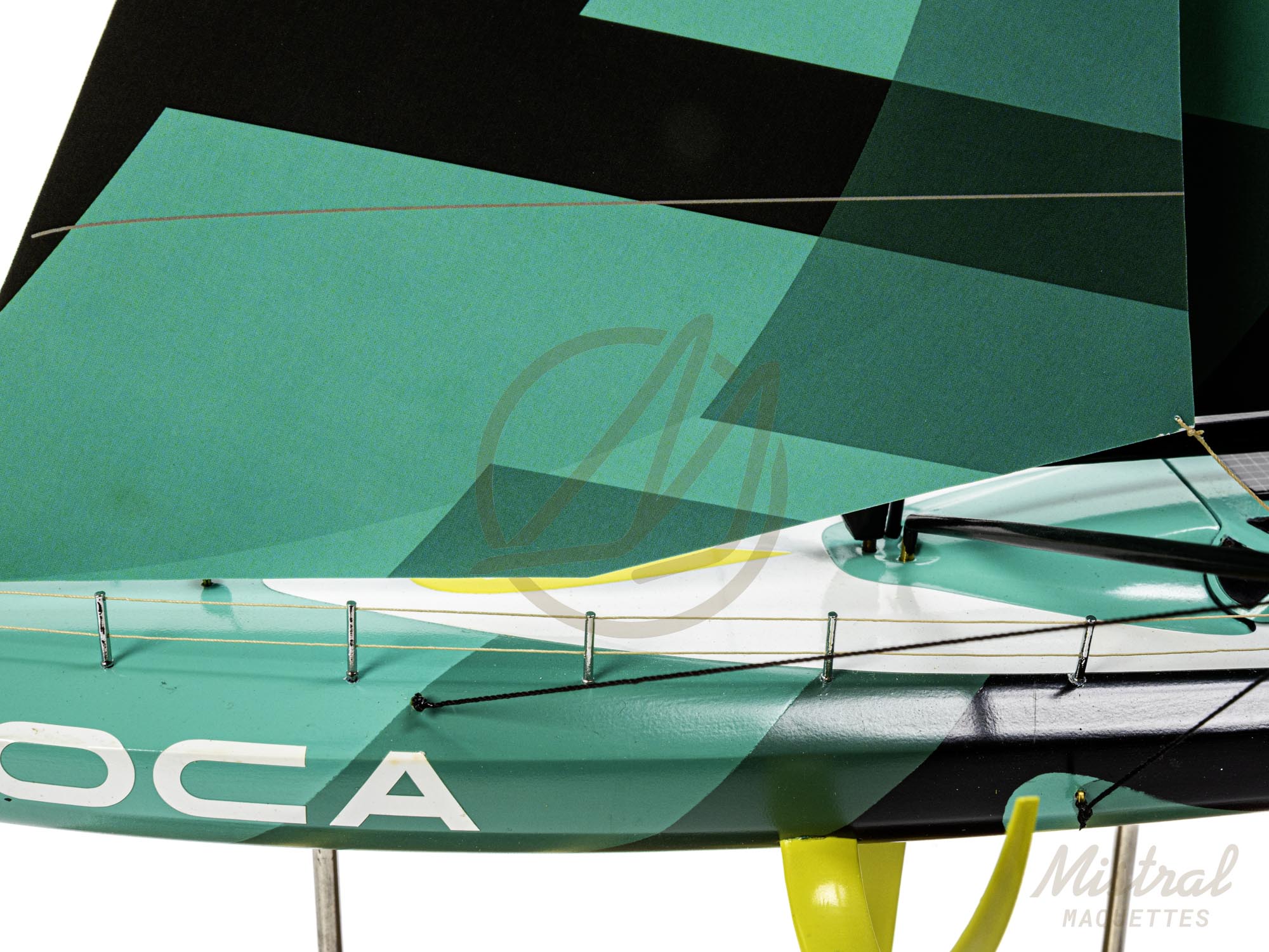 imoca Maquette de l'IMOCA 60 du Vendée Globe. Con!ue en Impression 3D. Prête à exposer. Vue des foils