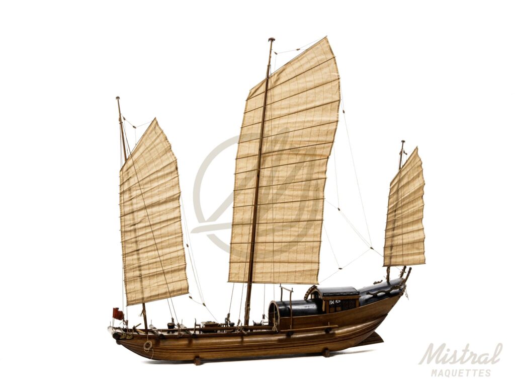 Maquette Jonque Chinoise En Bois Haut de Gamme Déjà Montée Vue d’ensemble