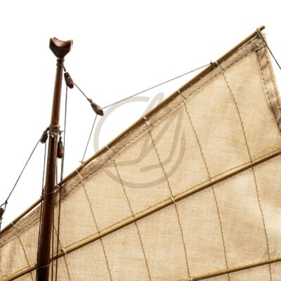 Maquette d’une Jonque Chinoise En Bois Haut de Gamme Gréement rénové Zoom sur le gréement et voiles lattées