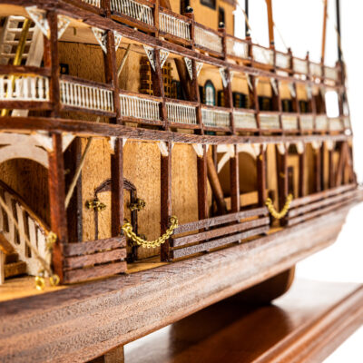 Maquette du King Of Missisipi - Célèbre Bateau à Aube - Mistral Maquettes