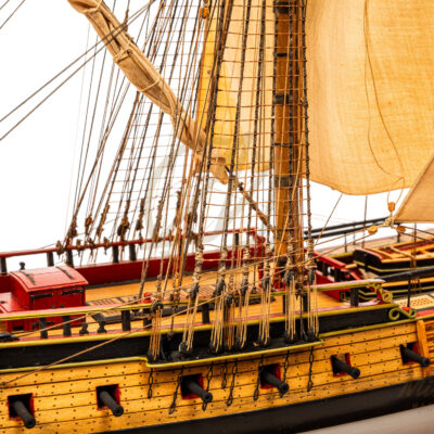 La Flore - 1756 - Maquette de Bateau de Collection - Déjà Montée - Exemplaire Unique Haut de Gamme - Mistral Maquettes