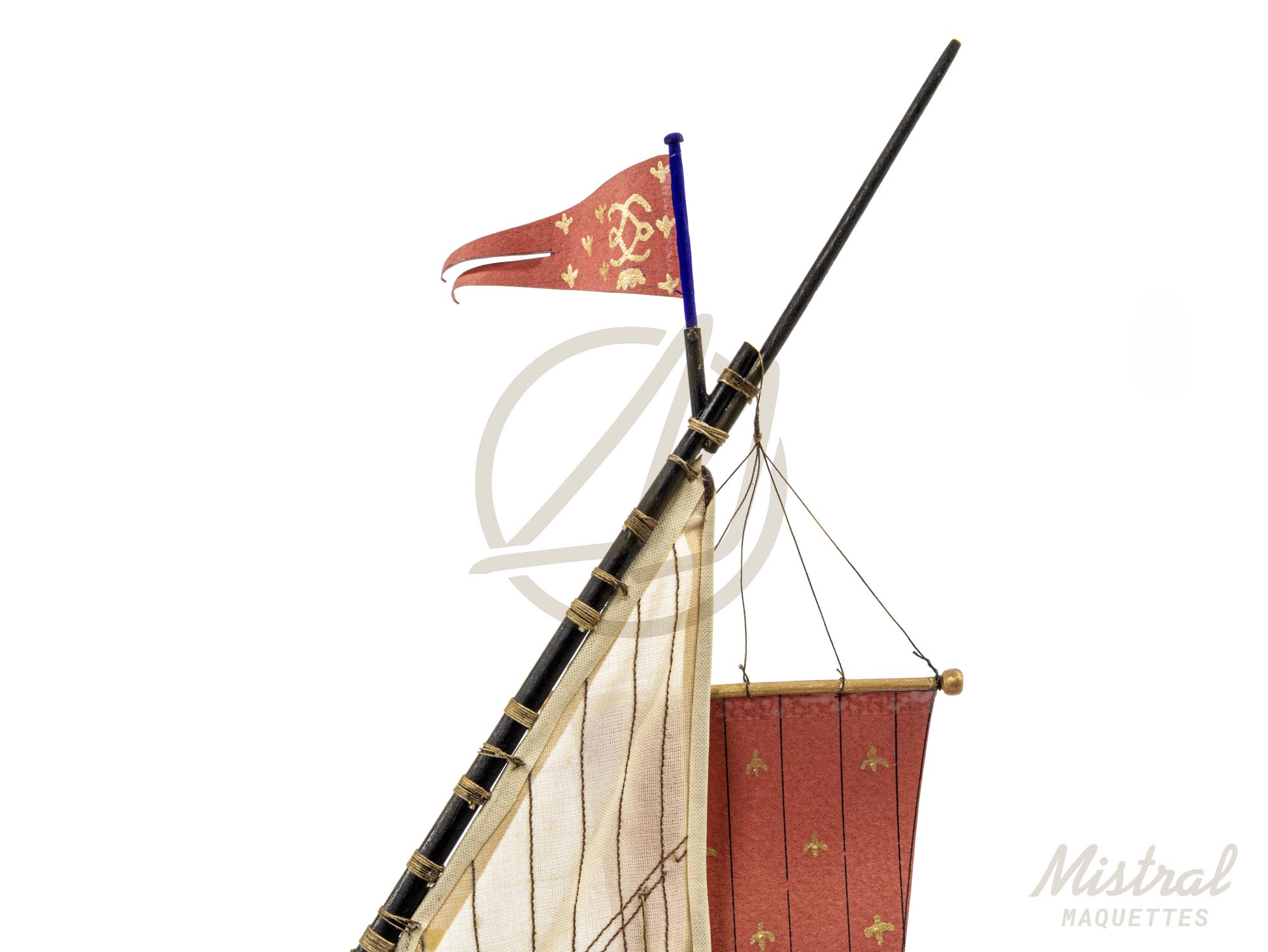 Maquette de la Réale de France en bois détaillée zoom sur le gréement