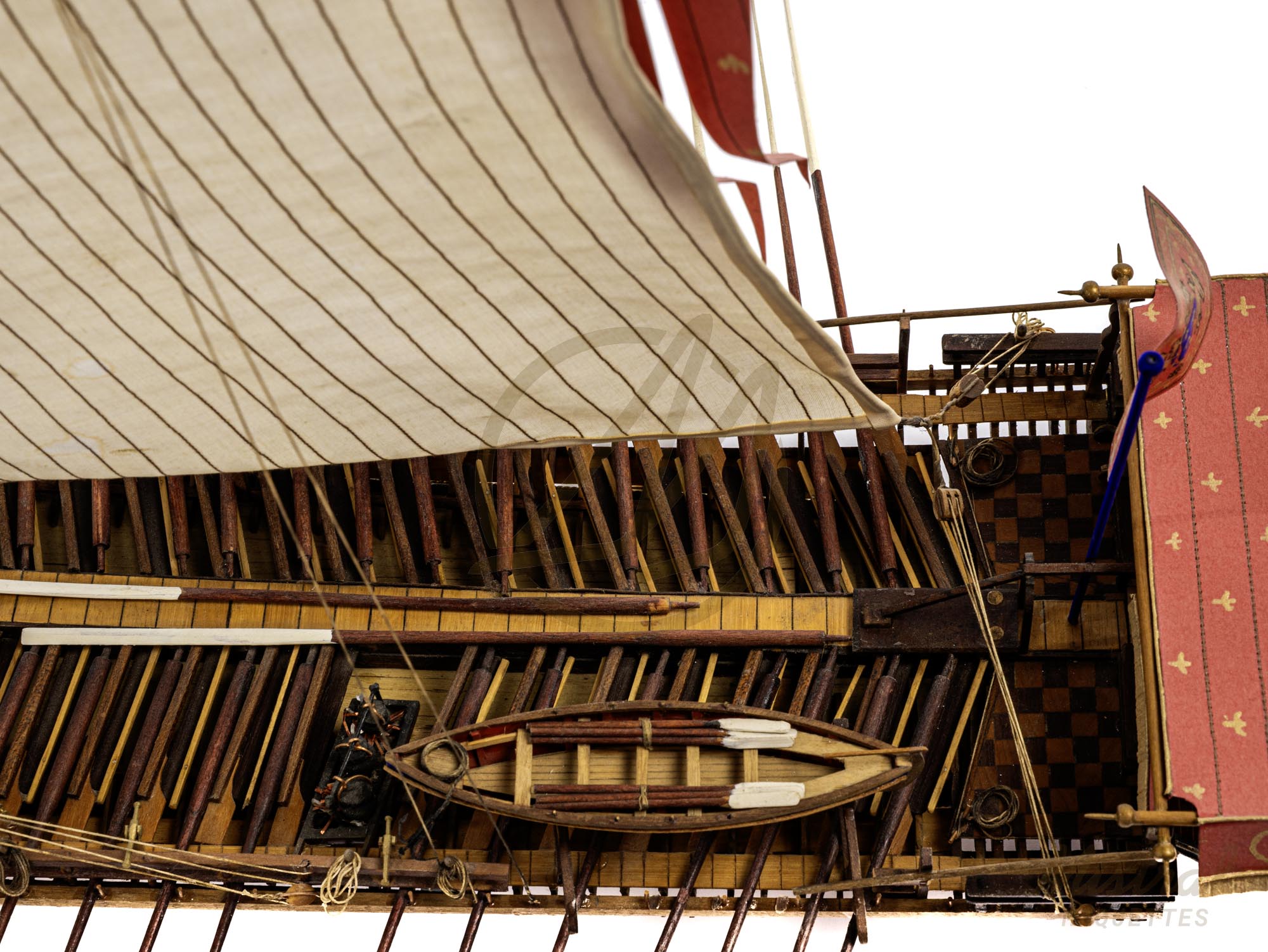 Maquette de la Réale de France en bois détaillée zoom sur le gréement