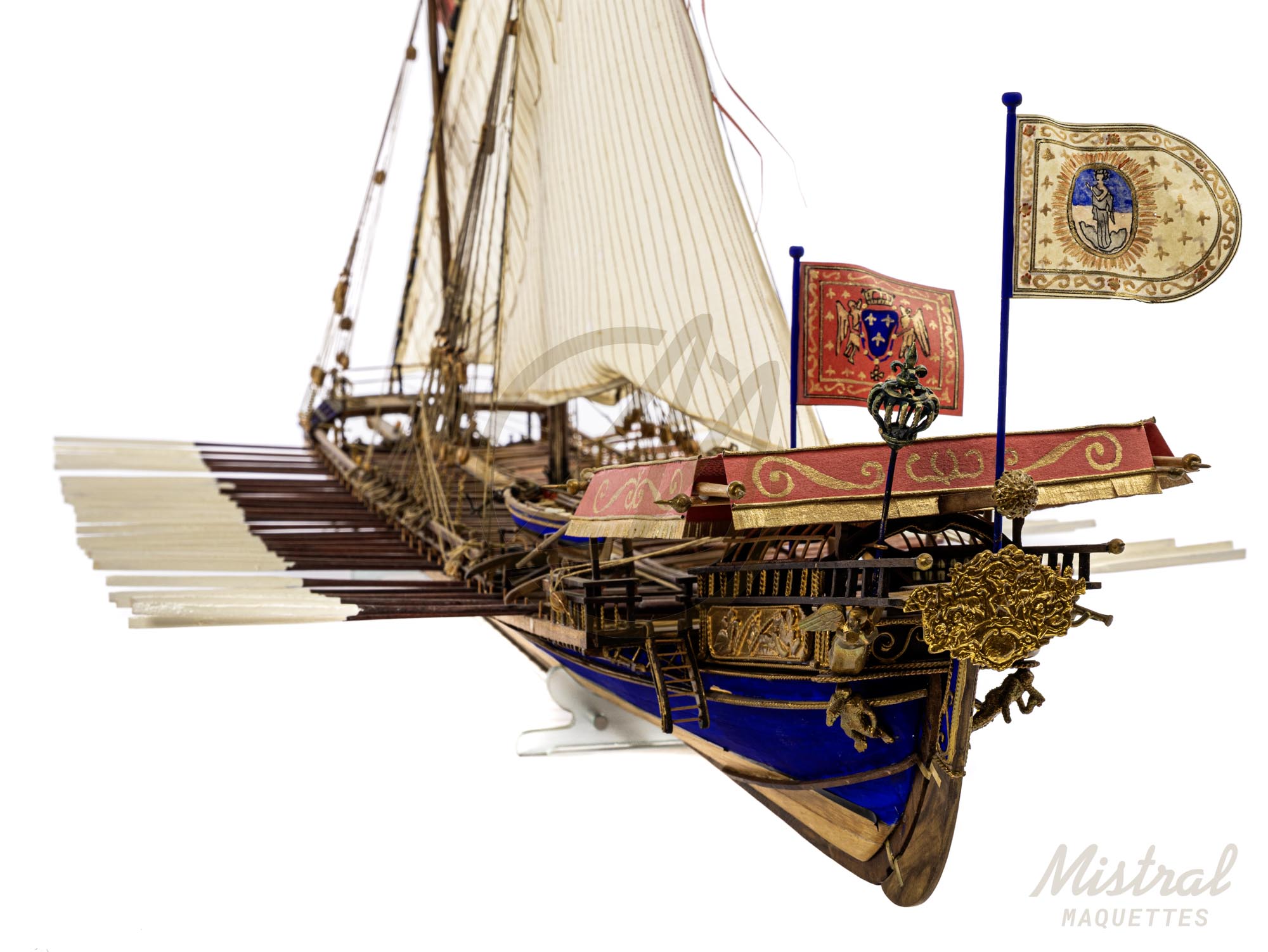 Maquette de la Réale de France en bois haut de gamme déjà montée vue d’ensemble