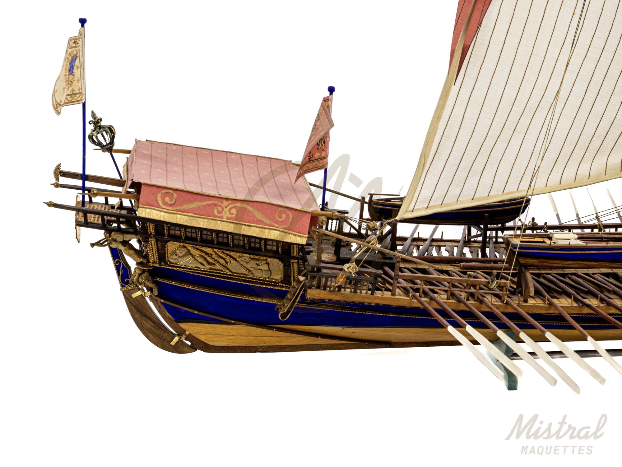 Maquette de la Réale de France haut de gamme vue détaillée du pont et des avirons