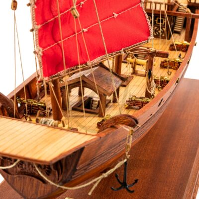 Maquette de la Jonque Chinoise - Jonque Sampan - Maquette Haut de Gamme Déjà Montée