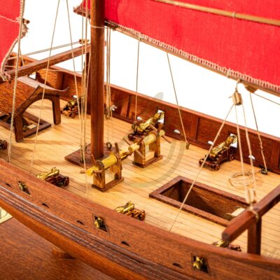 Maquette de la Jonque Chinoise - Jonque Sampan - Maquette Haut de Gamme Déjà Montée