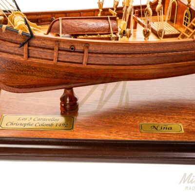 Maquette de la Santa Maria - Pinta - Nina de Christophe Colomb - Maquette de Bateau ancien en Bois - Haut de Gamme - Montée - Mistral Maquettes