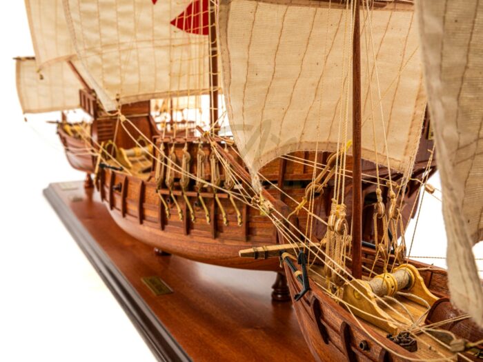 Maquette Bateau Santa Maria Christophe Colomb - Échelle 1/350 - 38 Pièces Easyclick Sans Colle - À Partir De 10 Ans