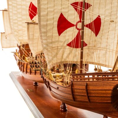 Maquette de la Santa Maria - Pinta - Nina de Christophe Colomb - Maquette de Bateau ancien en Bois - Haut de Gamme - Montée - Mistral Maquettes