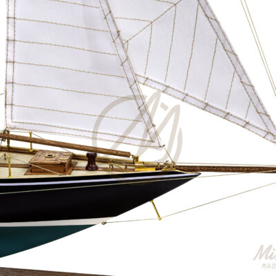 Maquette du Pen Duick - 35cm - Voilier de Course - Classe J - Maquette assemblée de haute qualité