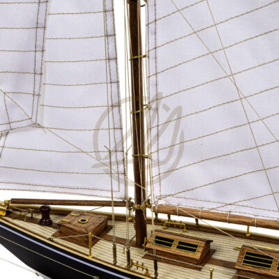 Maquette du Pen Duick - 35cm - Voilier de Course - Classe J - Maquette assemblée de haute qualité