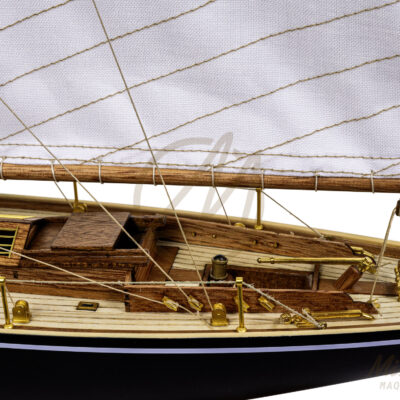 Maquette du Pen Duick - 35cm - Voilier de Course - Classe J - Maquette assemblée de haute qualité