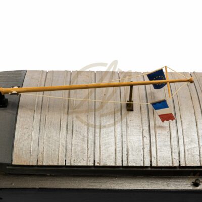 Maquette de Péniche Grey II (Plaquet) · Maquette de Péniche en Bois Déjà Montée · Mistral Maquettes