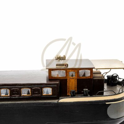 Maquette de Péniche Grey II (Plaquet) · Maquette de Péniche en Bois Déjà Montée · Mistral Maquettes