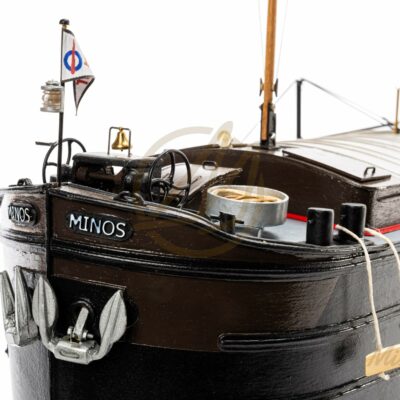 Maquette de Péniche Minos · Maquette de Péniche en Bois Déjà Montée · Mistral Maquettes