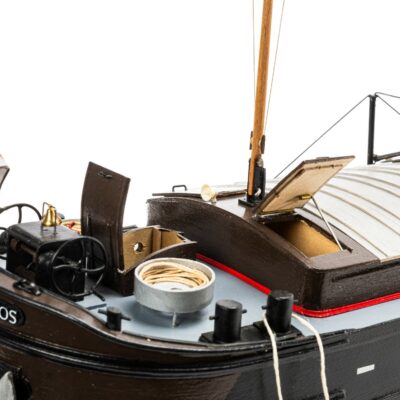 Maquette de Péniche Minos · Maquette de Péniche en Bois Déjà Montée · Mistral Maquettes