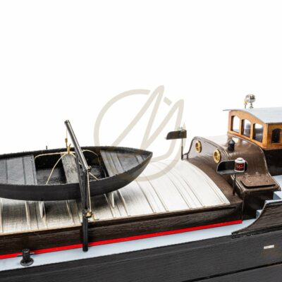 Maquette de Péniche Minos · Maquette de Péniche en Bois Déjà Montée · Mistral Maquettes