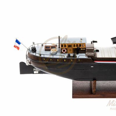 Maquette de Péniche Minos · Maquette de Péniche en Bois Déjà Montée · Mistral Maquettes