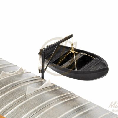 Maquette de Péniche Minos · Maquette de Péniche en Bois Déjà Montée · Mistral Maquettes