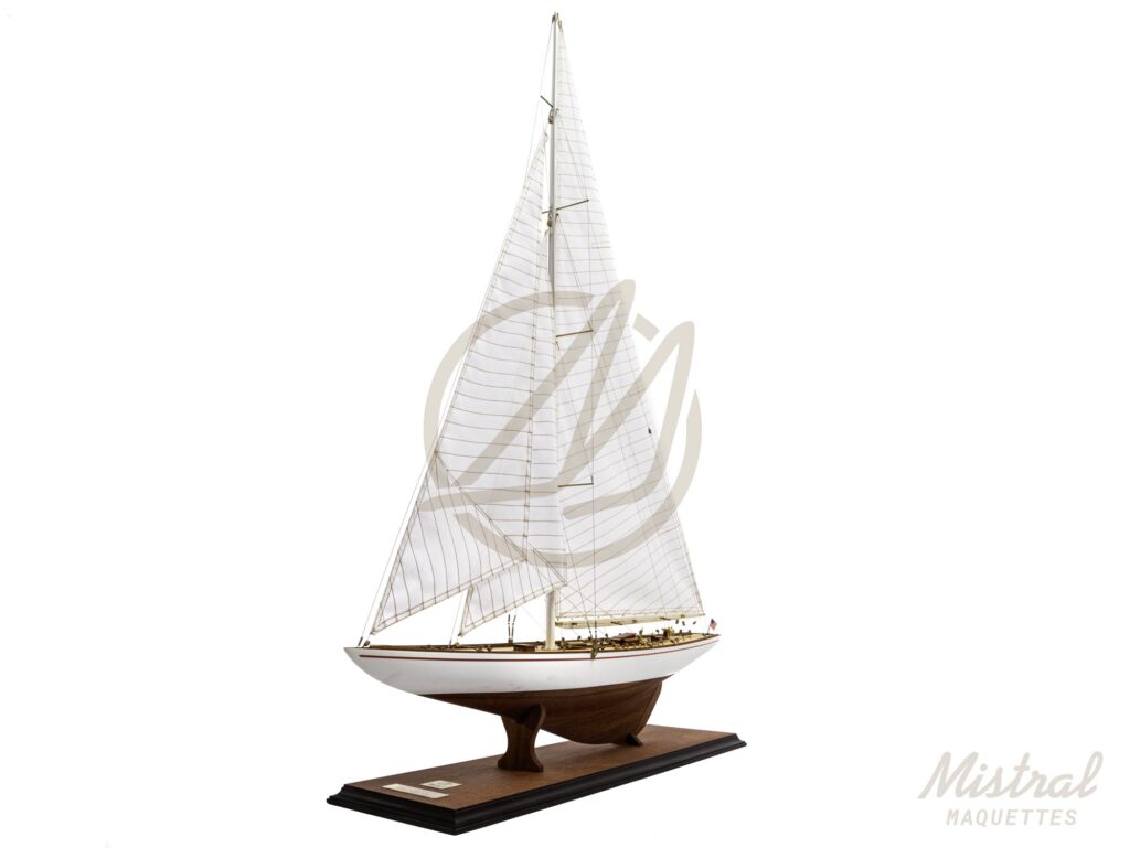 Maquette de collection Rainbow 70 cm Qualité Musée – Mistral Maquettes, yacht America’s Cup 1934