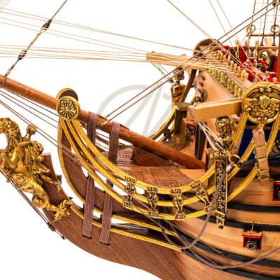 Maquette du Soleil Royal · Exemplaire Unique Décoratif - Maquette de Bateau en Bois déjà Montée.