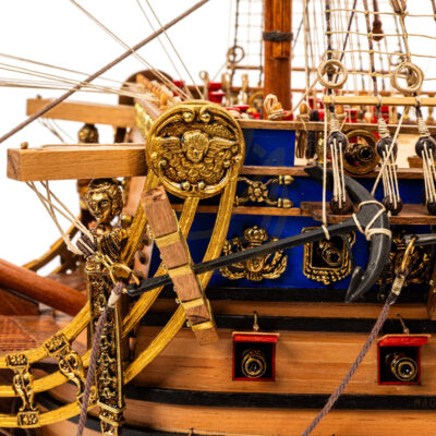 Maquette du Soleil Royal · Exemplaire Unique Décoratif - Maquette de Bateau en Bois déjà Montée.