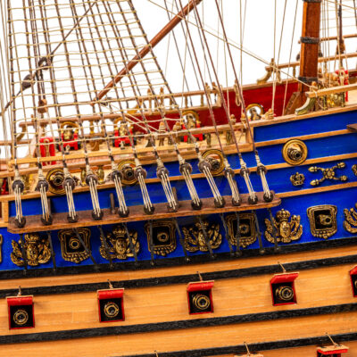 Maquette du Soleil Royal · Exemplaire Unique Décoratif - Maquette de Bateau en Bois déjà Montée.