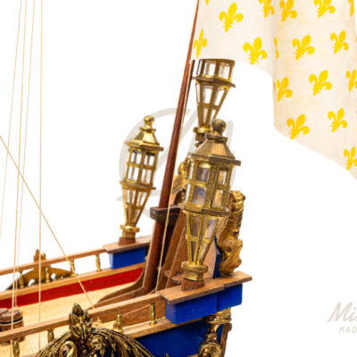 Maquette du Soleil Royal · Exemplaire Unique Décoratif - Maquette de Bateau en Bois déjà Montée.