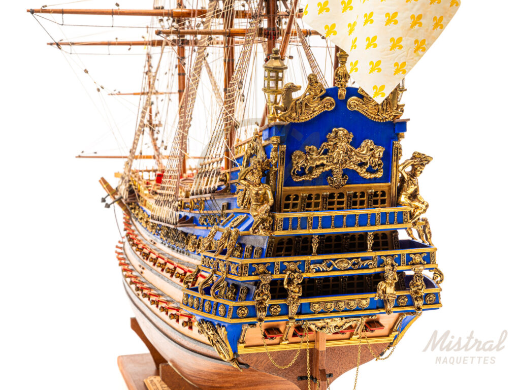 Maquette du Soleil Royal · Exemplaire Unique Décoratif - Maquette de Bateau en Bois déjà Montée.