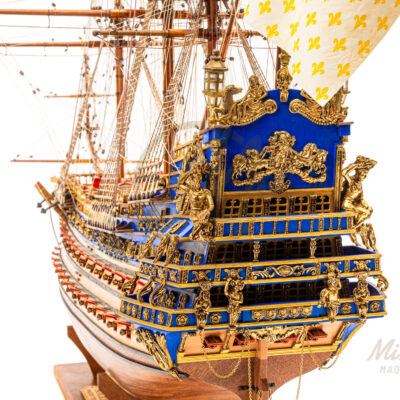 Maquette du Soleil Royal · Exemplaire Unique Décoratif - Maquette de Bateau en Bois déjà Montée.