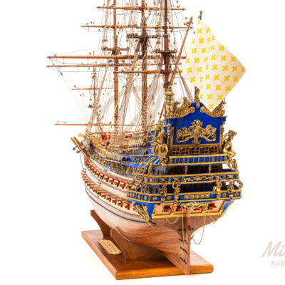 Maquette du Soleil Royal · Exemplaire Unique Décoratif - Maquette de Bateau en Bois déjà Montée.