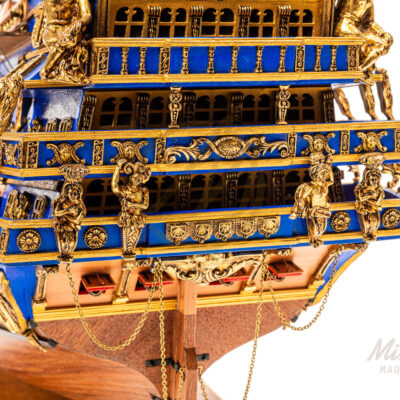 Maquette du Soleil Royal · Exemplaire Unique Décoratif - Maquette de Bateau en Bois déjà Montée.