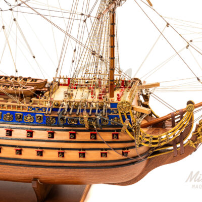 Maquette du Soleil Royal · Exemplaire Unique Décoratif - Maquette de Bateau en Bois déjà Montée.