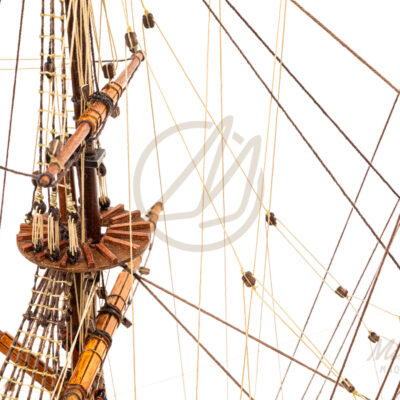 Maquette du Soleil Royal · Exemplaire Unique Décoratif - Maquette de Bateau en Bois déjà Montée.