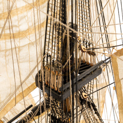 Maquette du Victory - Coque Cuivrée - Vaisseau de la Royal Navy - Exemplaire Unique · Mistral Maquettes · Maquettes de Bateaux Décoratives haut de Gamme