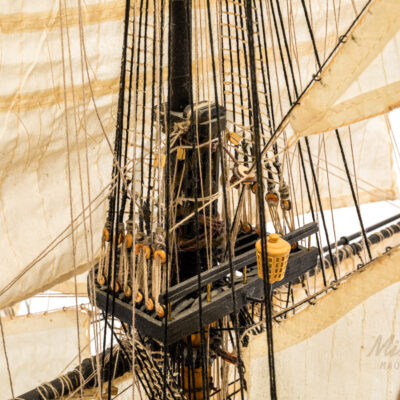 Maquette du Victory - Coque Cuivrée - Vaisseau de la Royal Navy - Exemplaire Unique · Mistral Maquettes · Maquettes de Bateaux Décoratives haut de Gamme